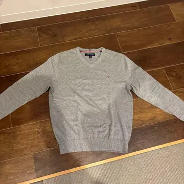 TOMMY HILFIGER 니트