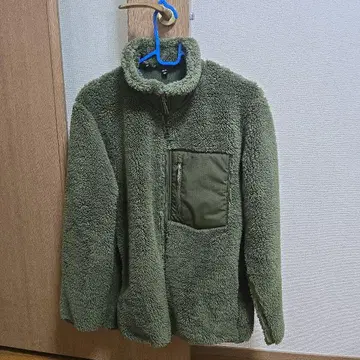 유니클로 방풍 플리스 올리브 카키 L 사이즈