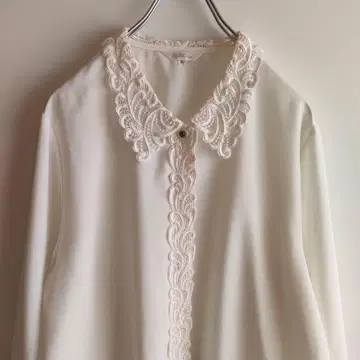 레이스 화이트 블라우스 빈티지 디자인 블라우스