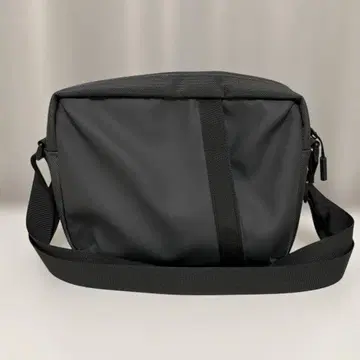 발수 가공 숄더백