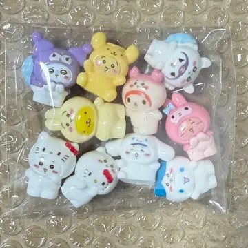 산리오 캐릭터즈 치이카와 (먼작귀) 인형옷 데코 부품 피규어 세트