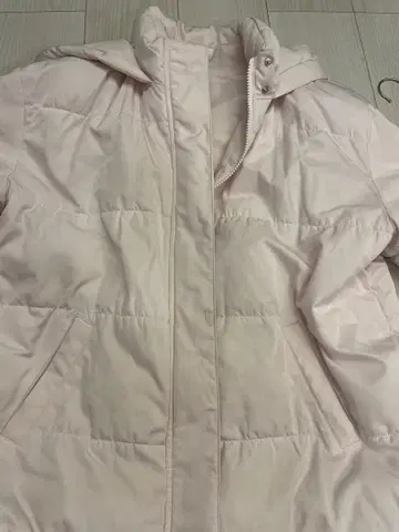 후드 부착 라이트 핑크 다운 자켓