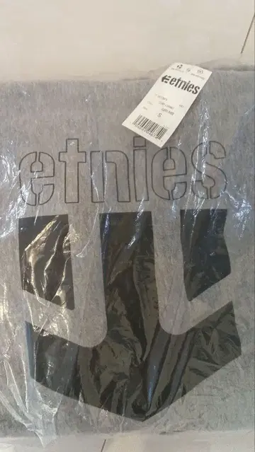 etnies 그레이 후드티 택 포함 새상품