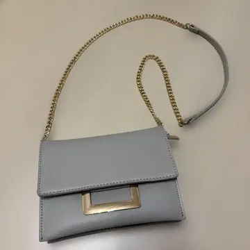 그레이 숄더백 골드 금장 장식