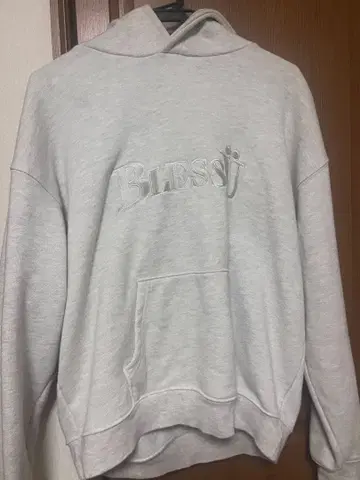 그레이 풀오버 후드티 자수 로고