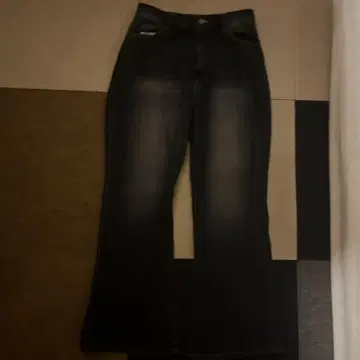 다크 블루 플레어 데님 하이웨스트