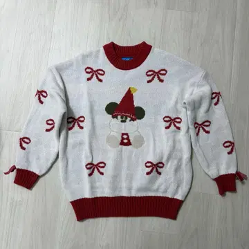 릴루린린 스웨터 디즈니 크리스마스 2025 리본