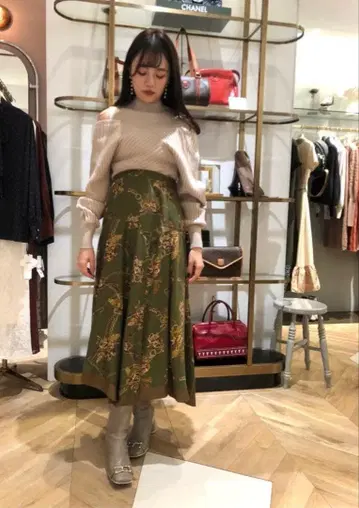 릴리 브라운 플라워 체인 패턴 스커트