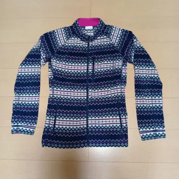 네이비 계열 플리스 자켓 일부 사용감 있음