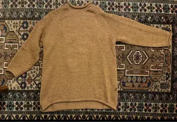 할리우드 런치 마켓 베이지 스웨터