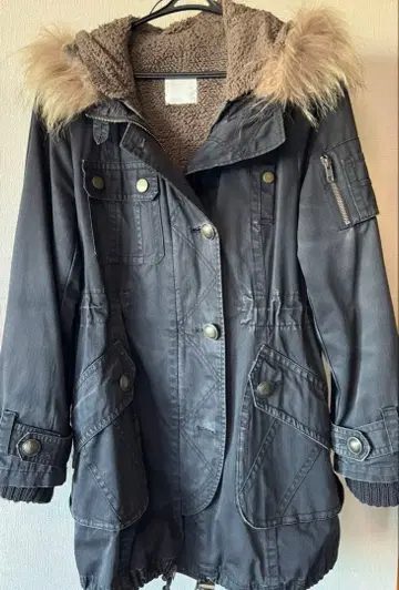 [ ABAHOUSE ] 퍼 포함 블랙 모즈 코트