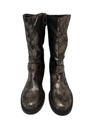 메탈릭 그레이 미들 부츠