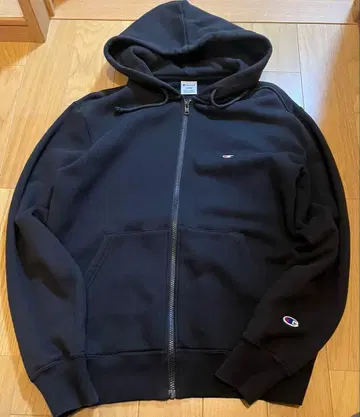 새상품급 챔피온 지퍼 후드티 맨투맨 블랙 블랙 M