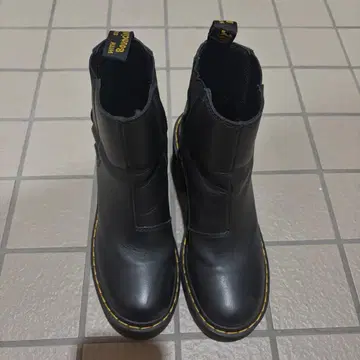 닥터마틴 블랙 사이드 고어 부츠