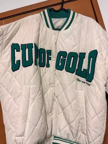 Bershka 퀼팅 자켓 L 사이즈