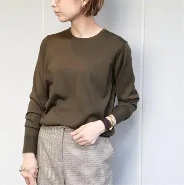 [ 새상품 택 포함 ] 두즈엠의 FF30 크루넥 풀오버