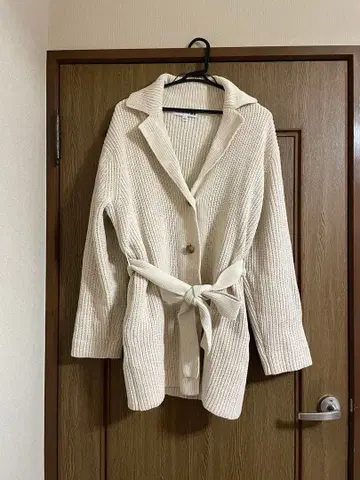 유니클로 이네스 아우터 가디건 니트