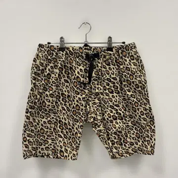 Rokx 레오파드 무늬 숏팬츠