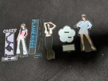 카즈하 아크릴 스탠드 3종 세트