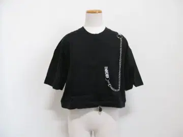 체인 포함 크롭 기장 T셔츠 (블랙)