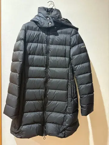 TATRAS 블랙 다운 자켓