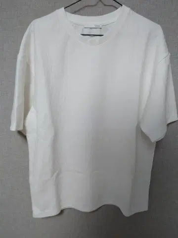 ZARA 테크니컬 인터락 T셔츠 화이트