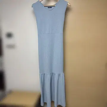 슬리브리스 원피스 스카이블루
