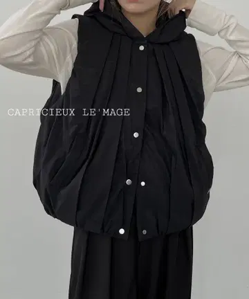 CAPRICIEUX LE'MAGE 턱 후디 베스트