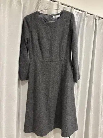 그레이 긴팔 A라인 원피스