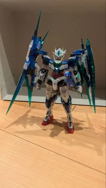 RG 더블 오크 안타 풀 세이버 클리어 컬러 조립 완료