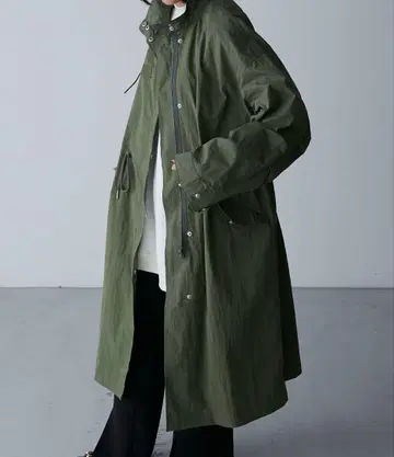 오버 사이즈 스탠드 넥 롱 모즈 코트