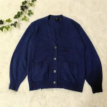 유니클로 질 샌더 콜라보 캐시미어 95% 스웨터 M 네이비 컬러