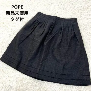 미사용 새상품 로페 턱 플레어 스커트 울 혼방 11호 다크 그레이