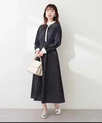 natural couture 금장 버튼 아지메 넥 보타이 원피스