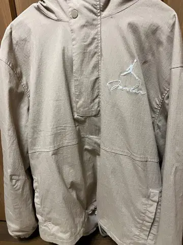 Jordan 베이지 나일론 자켓 후드 부착