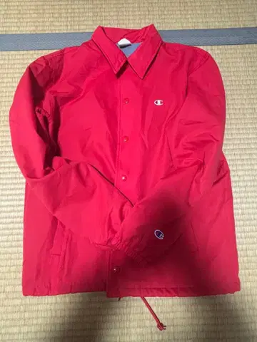 Champion 빨간색 나일론 자켓