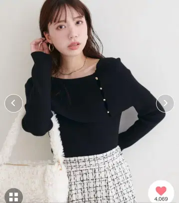 [ 새상품 ] natural couture 오프숄더 디자인 니트