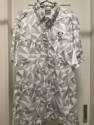 Oakley 기하학 패턴 골프 셔츠 XL