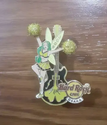 하드 록 카페 Rock Cafe 치어걸 핀 배지 pin1