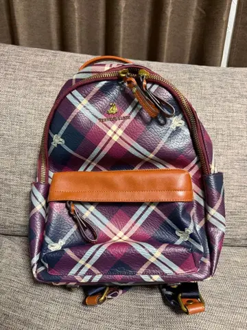 퍼플 계열 체크 백팩