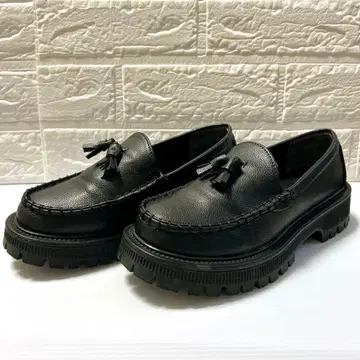 forksy. 통굽 트랙 밑창 로퍼 태슬 로퍼