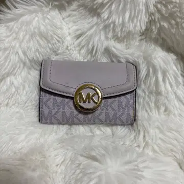 Michael Kors 라이트 그레이 키케이스