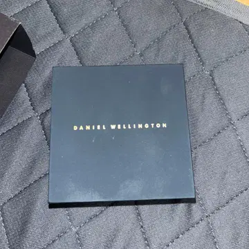 다니엘 웰링턴 실버 목걸이