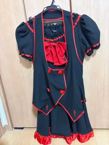 메이드 데빌 코스프레 빨간색