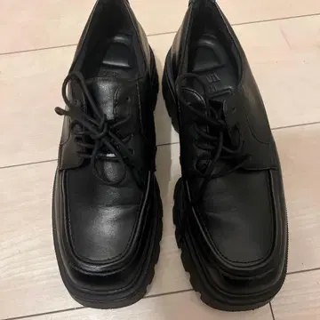 ZARA 가죽 신발 38