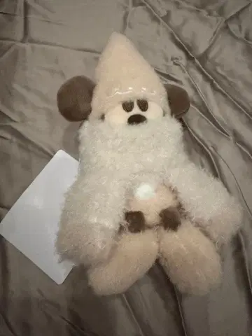 릴린린 인형 배지 2024