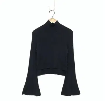 Mame Kurogouchi 베이직 실크 하이넥 니트 탑