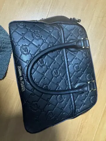 Maison de FLEUR 모노그램 트라페조이드 백