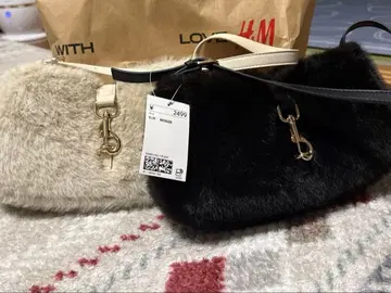 H&M 퍼 핸드백 화이트 블랙 세트