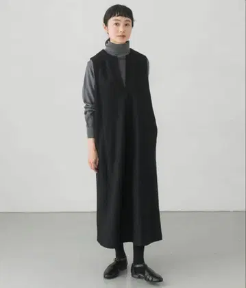 새상품 카구레 울 스무스 박스 원피스 어반 리서치 도어즈